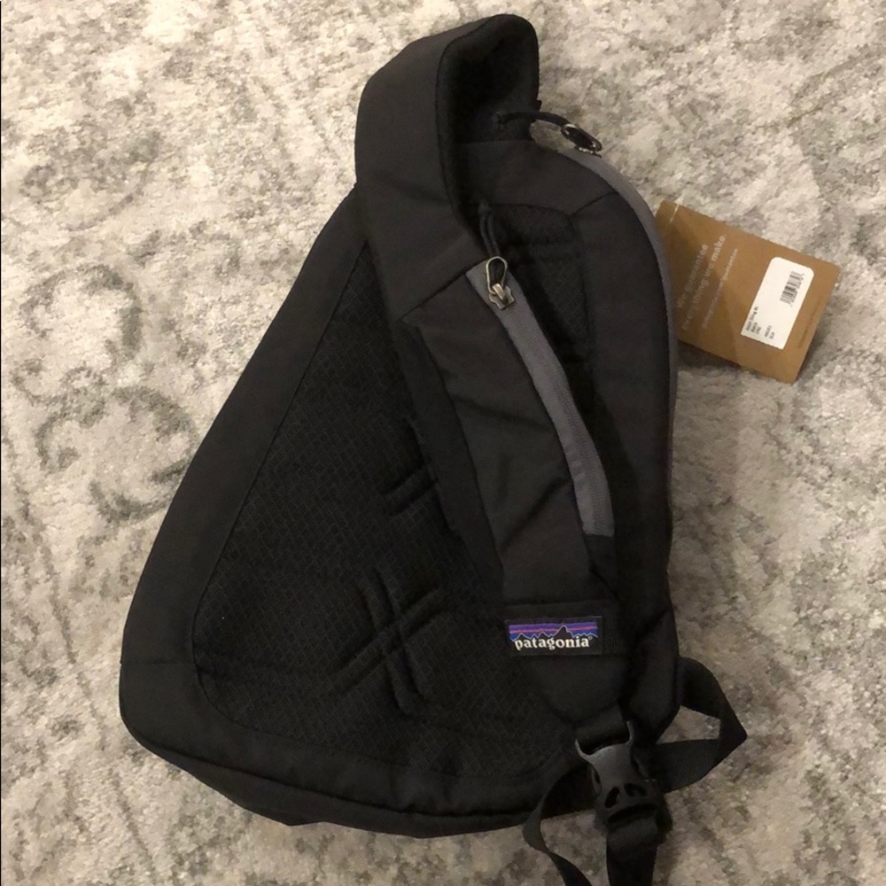 Patagonia Atom 8L sling backpack - Picture 8 of 8